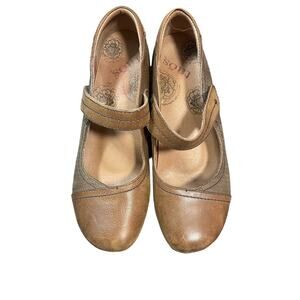 Taos Mambo Mary Jane Leather Shoe Women's Size 6.5